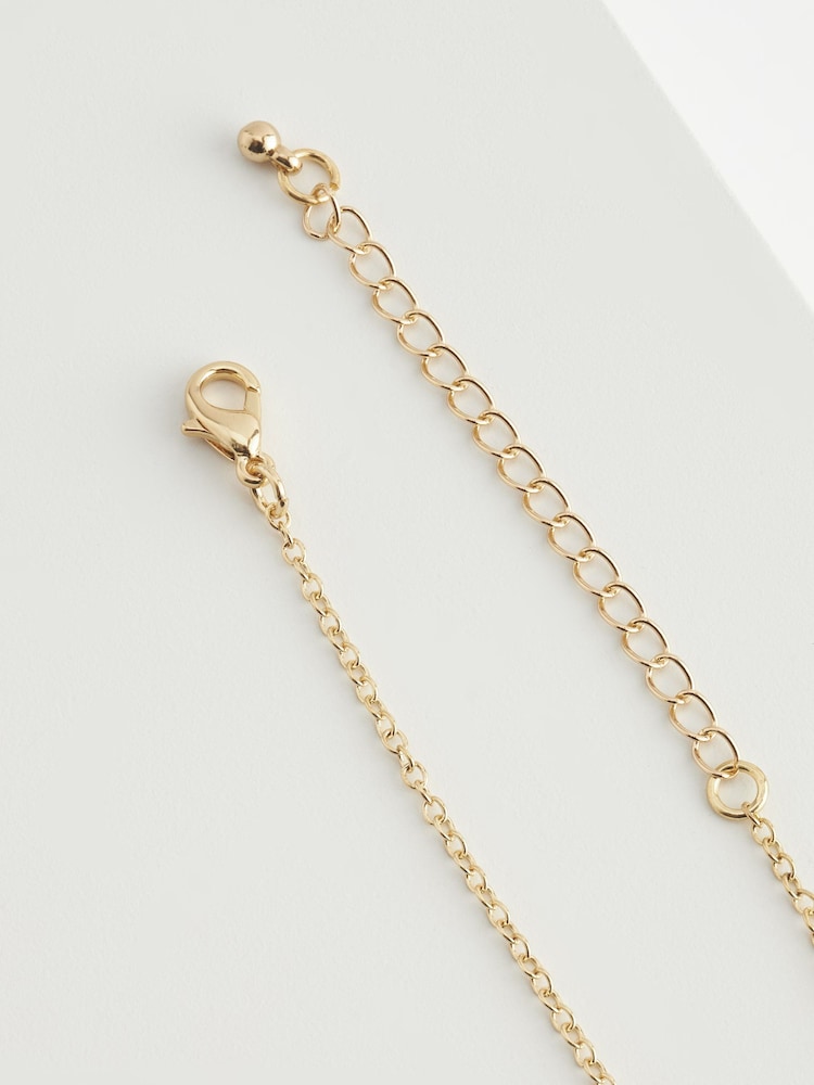 Gold Tone O Star Initial Necklace - Image 2 of 3