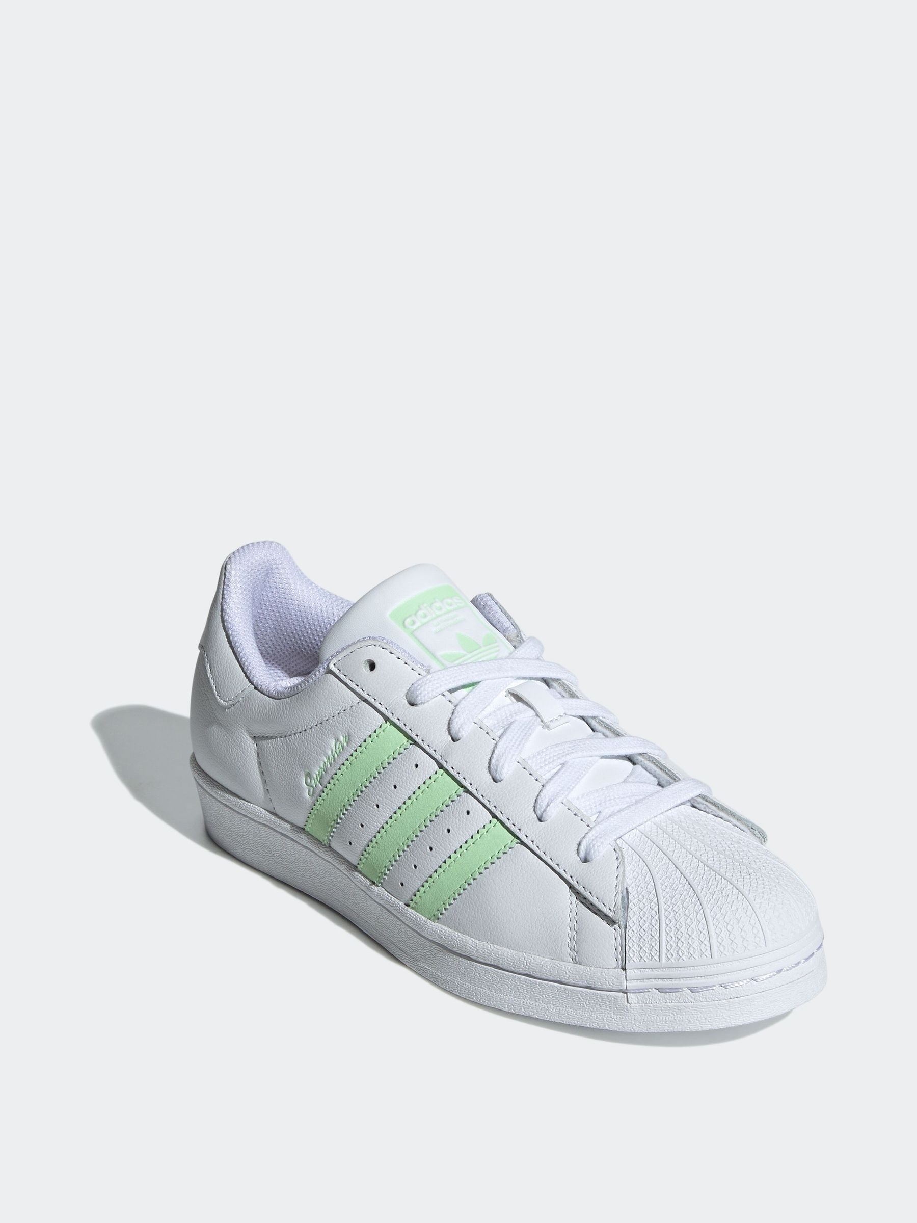 White superstar trainers top