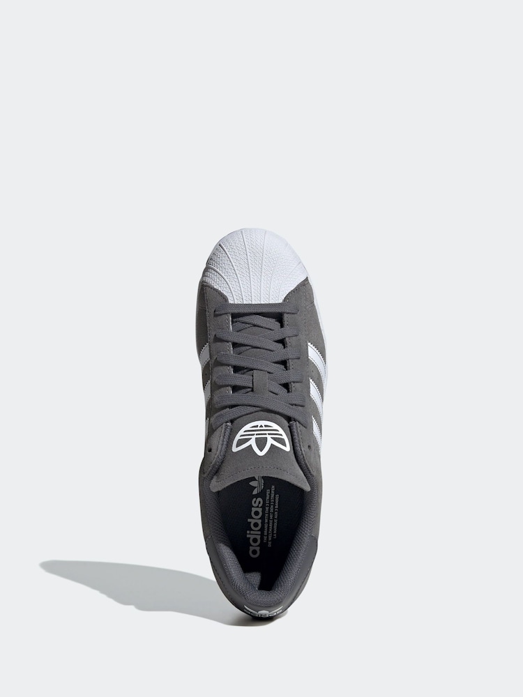 adidas Originals Grey Superstar Traniers - Image 5 of 8