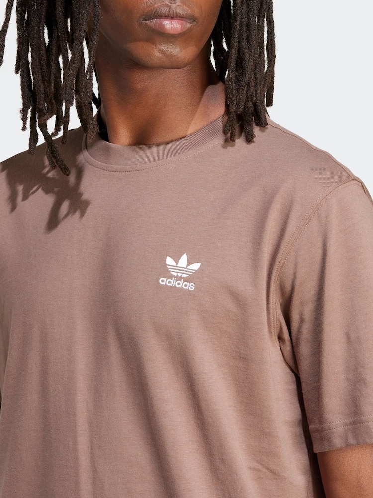 adidas Originals Brown 100% Cotton Trefoil Essentials T-Shirt - Image 5 of 5