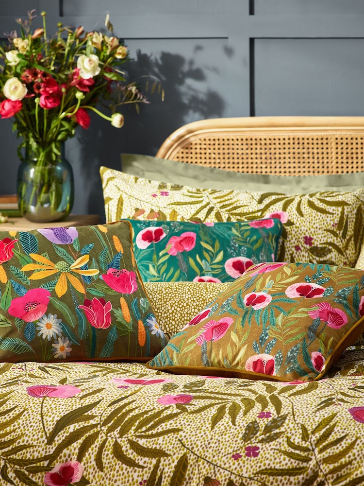 Wylder Green House Of Bloom Poppy Cotton Rich Reversible Duvet Set - Image 4 of 4