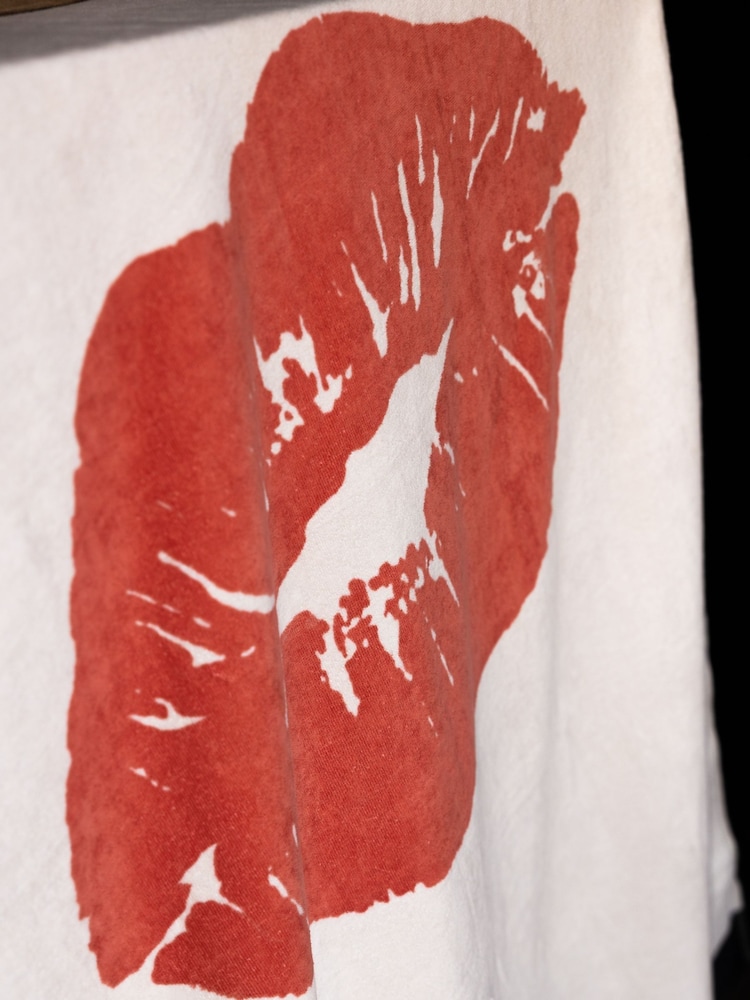 Rockett St George Kiss Me Quick 100% Cotton Beach Towel - Image 3 of 3 Rockett St George Kiss Me Quick 100% Cotton Beach Towel - Image 3 of 3