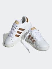 adidas White/Gold Gazelle Trainers - Image 4 of 9