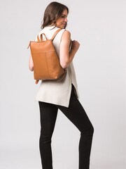 Pure Luxuries London Hastings Vegetable-Tanned Leather Backpack - Image 1 of 5