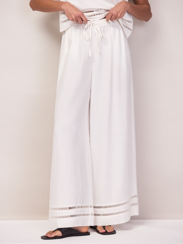 Ro&Zo White Petite Ladder Trim Wide Leg Trousers With Linen - Image 3 of 3