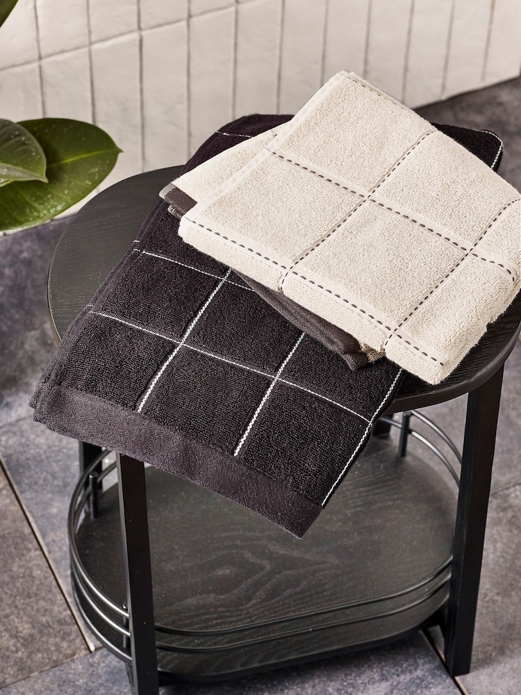 Monochrome Check Set of 2 Hand Polka Dot Towels - Image 2 of 7