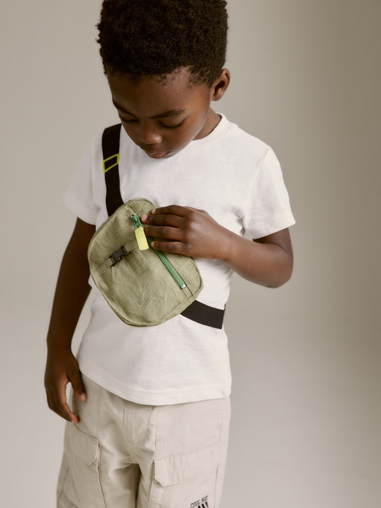 Ecru Short Sleeve Applique Character T-Shirt (3mths-7yrs) - Image 1 of 7