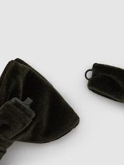 Reiss Emerald Hike Velvet Bow Tie - Image 3 of 4