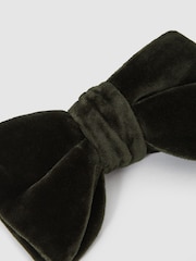 Reiss Emerald Hike Velvet Bow Tie - Image 4 of 4
