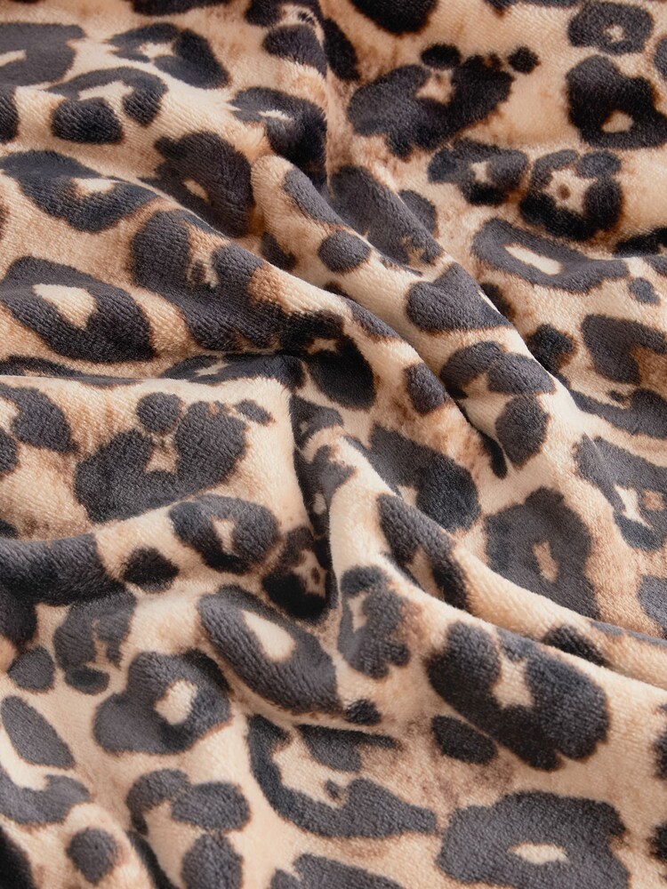 Myleene Klass Animal Print Hooded Blanket - Image 2 of 2