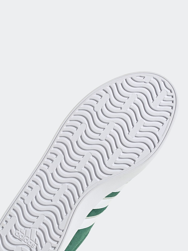 أخضر/أبيض - أحذية رياضية في ال كورت ملابس رياضية من Adidas - صورة 9 من 9 أخضر/أبيض - أحذية رياضية في ال كورت ملابس رياضية من Adidas - صورة 9 من 9