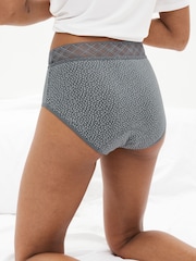 Print/Plain Full Brief Medium Flow Period Knickers 2 Pack - Image 5 of 7