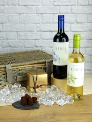 Le Bon Vin Chilean Red & White Wine with Chocolate Truffles Hamper - Image 1 of 2