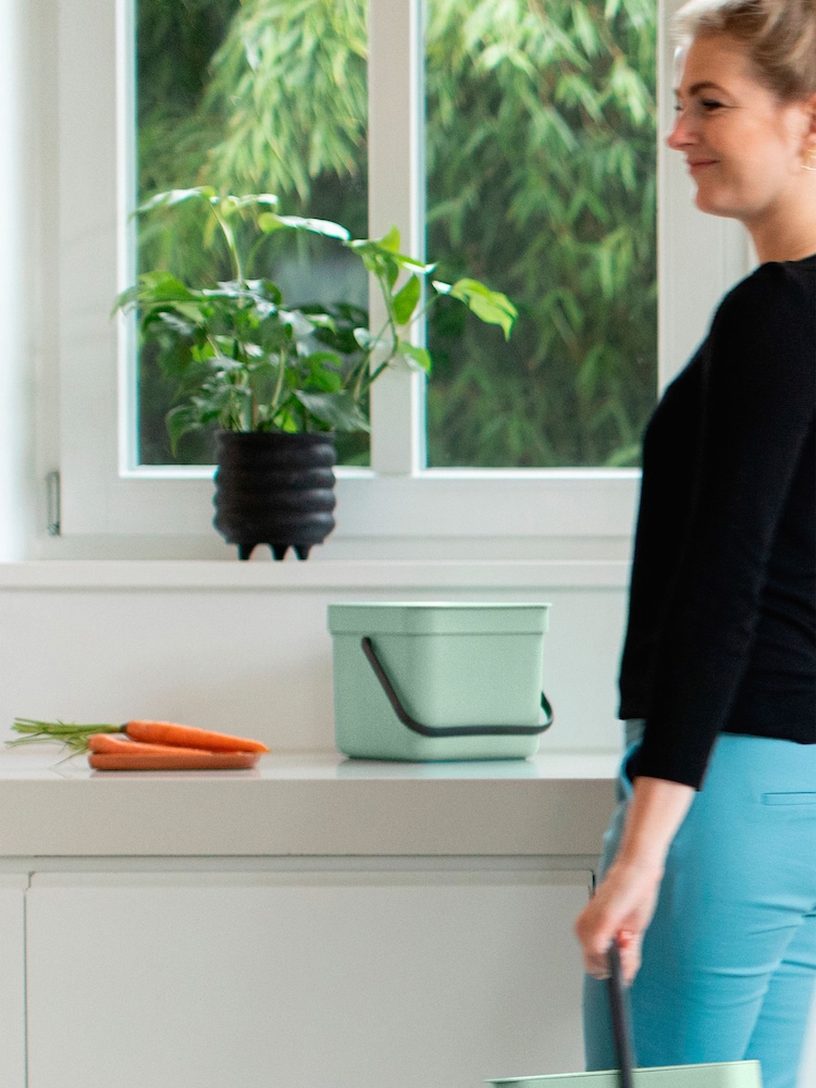 Brabantia Green Sort  Go 6L Bin - Image 1 of 6