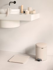 Brabantia Cream ReNew Digital Bathroom Scale - Image 2 of 6