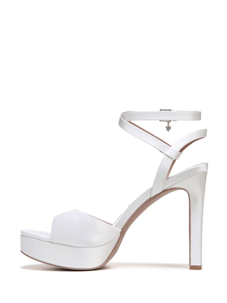 Weiß - Naturalizer AI Hochzeit Absatzsandalen - Bild 2 von 6 Weiß - Naturalizer AI Hochzeit Absatzsandalen - Bild 2 von 6