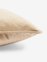 Mid Natural 40 x 59cm Matte Velvet Cushion - Image 2 of 5
