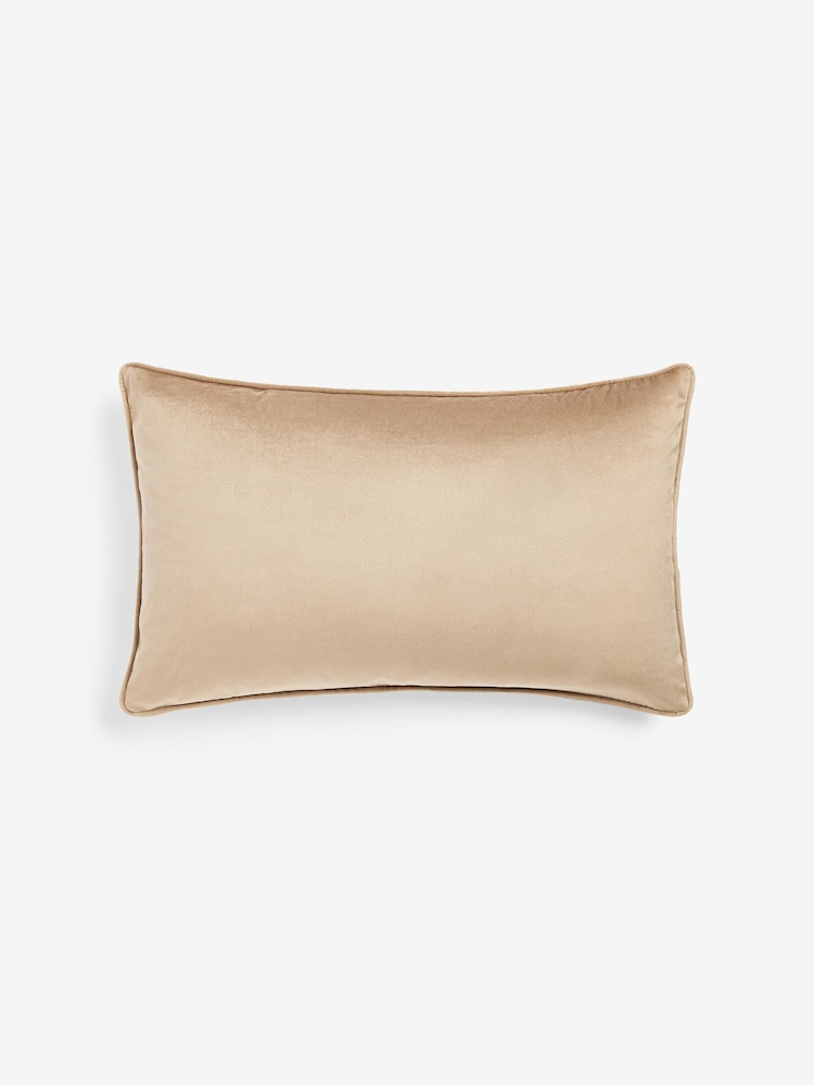 Mid Natural 40 x 59cm Matte Velvet Cushion - Image 5 of 5