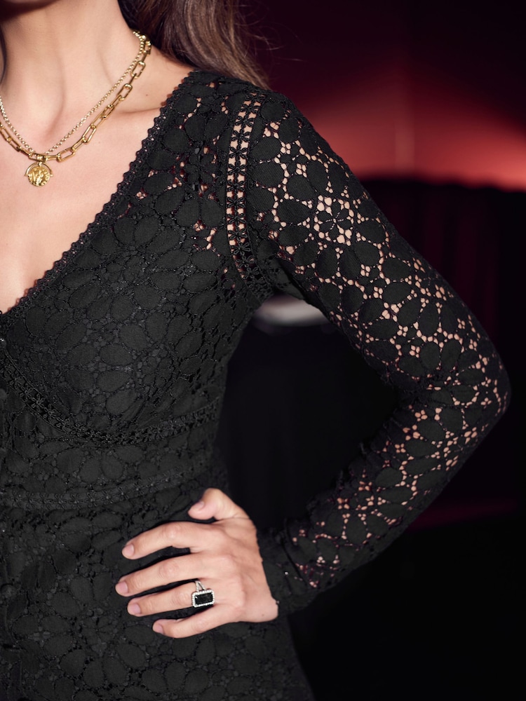 Myleene Klass Lace Dress - Image 5 of 5 Myleene Klass Lace Dress - Image 5 of 5