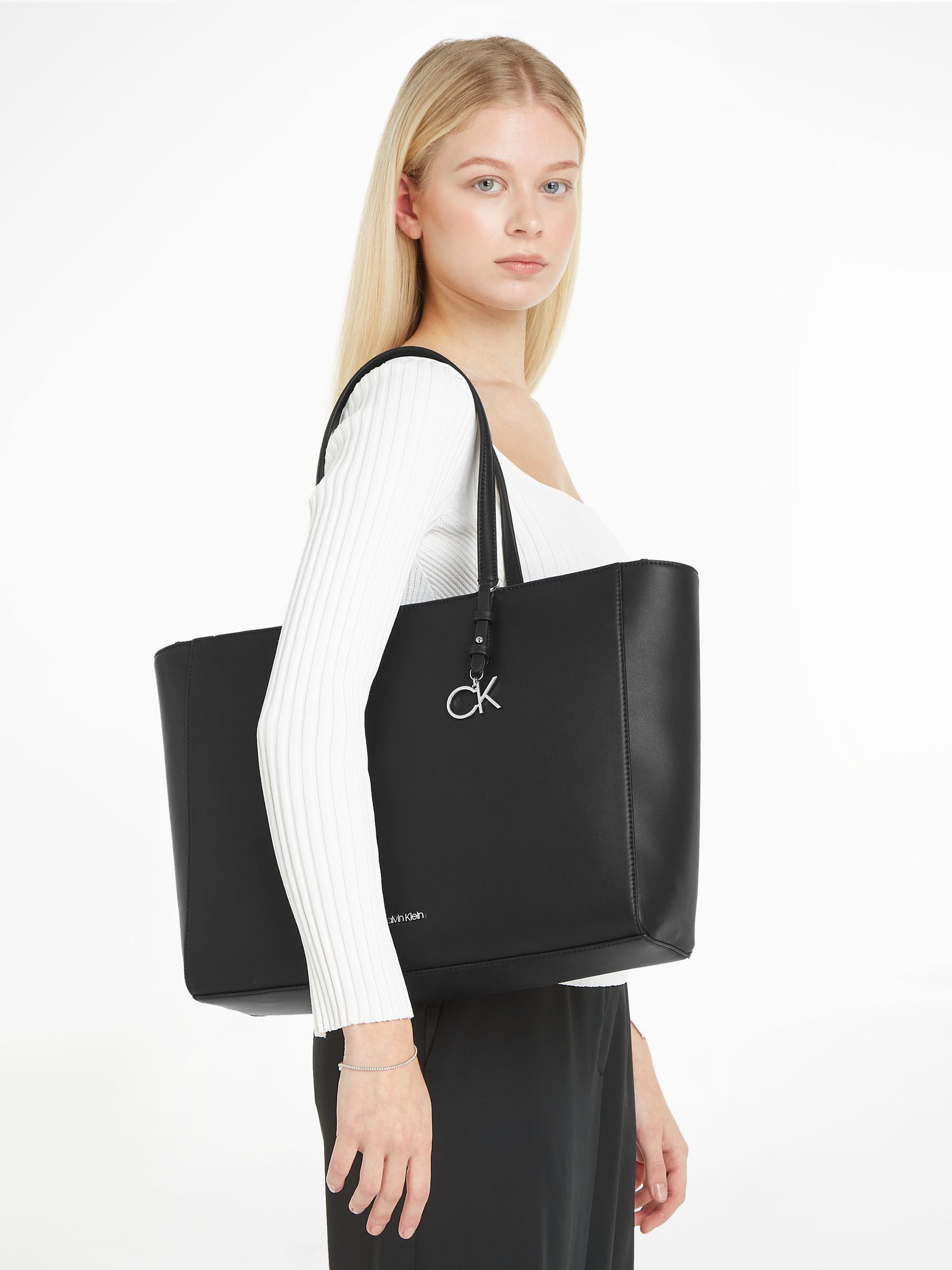 Calvin Klein Must Tote Bag Black