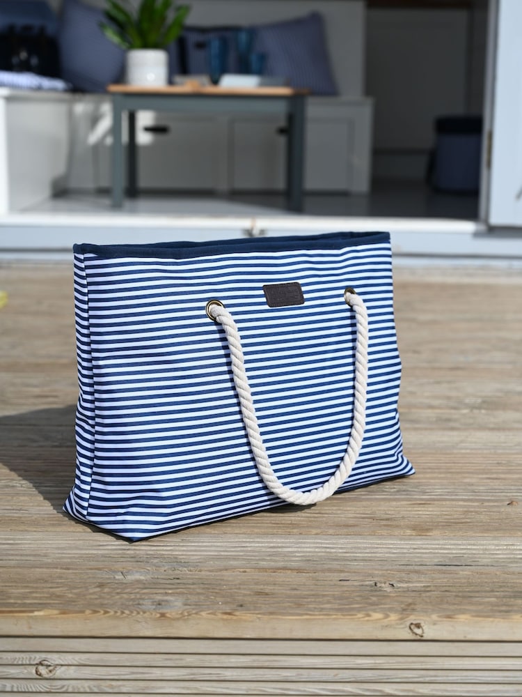 Navigate Insulated Shoulder Tote Cool Bag with Rope Handles - Image 1 of 3
