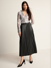 White Snake Print Long Sleeve Ruffle Front Mesh Top - Image 2 of 6