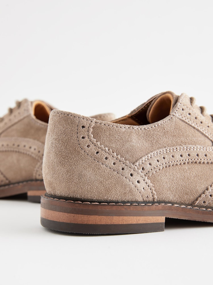 Sand-Braun, Veloursleder - Budapester Anzugschuh zum Schnüren - Bild 5 von 5 Sand-Braun, Veloursleder - Budapester Anzugschuh zum Schnüren - Bild 5 von 5