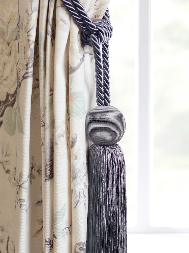 Laura Ashley Pale Iris Theodora Tassel Curtain Tie Back - Image 1 of 2