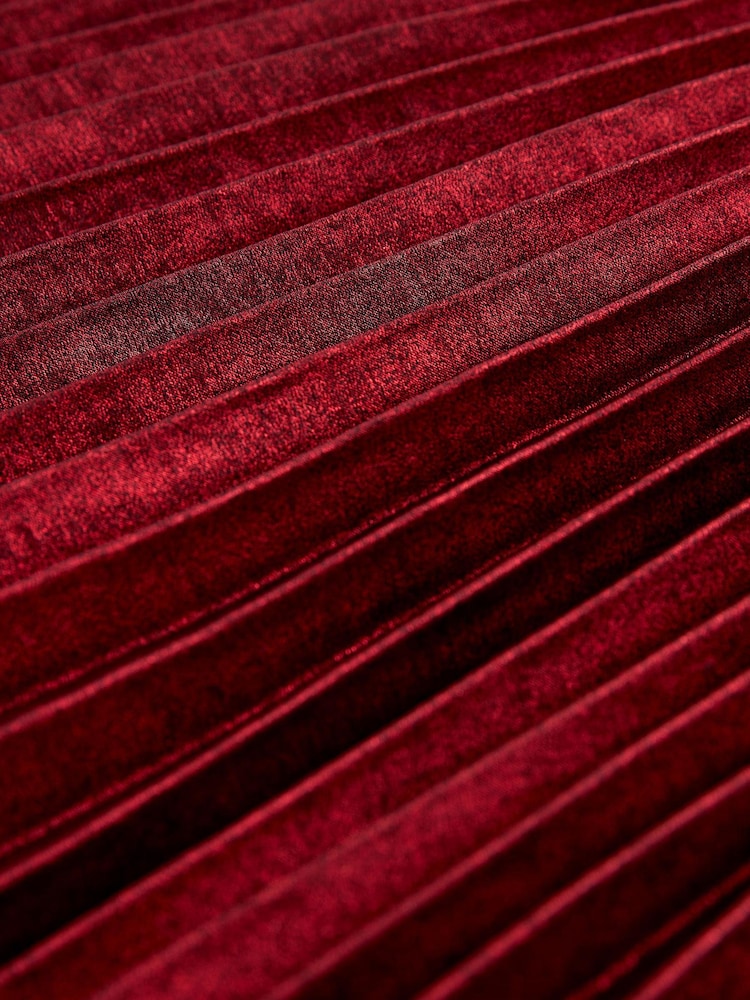 Red Pleated Metallic Midi Dress - Image 6 of 6