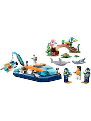 LEGO City Explorer Diving Boat Set with Submarine Toy 60377 - Image 2 of 8