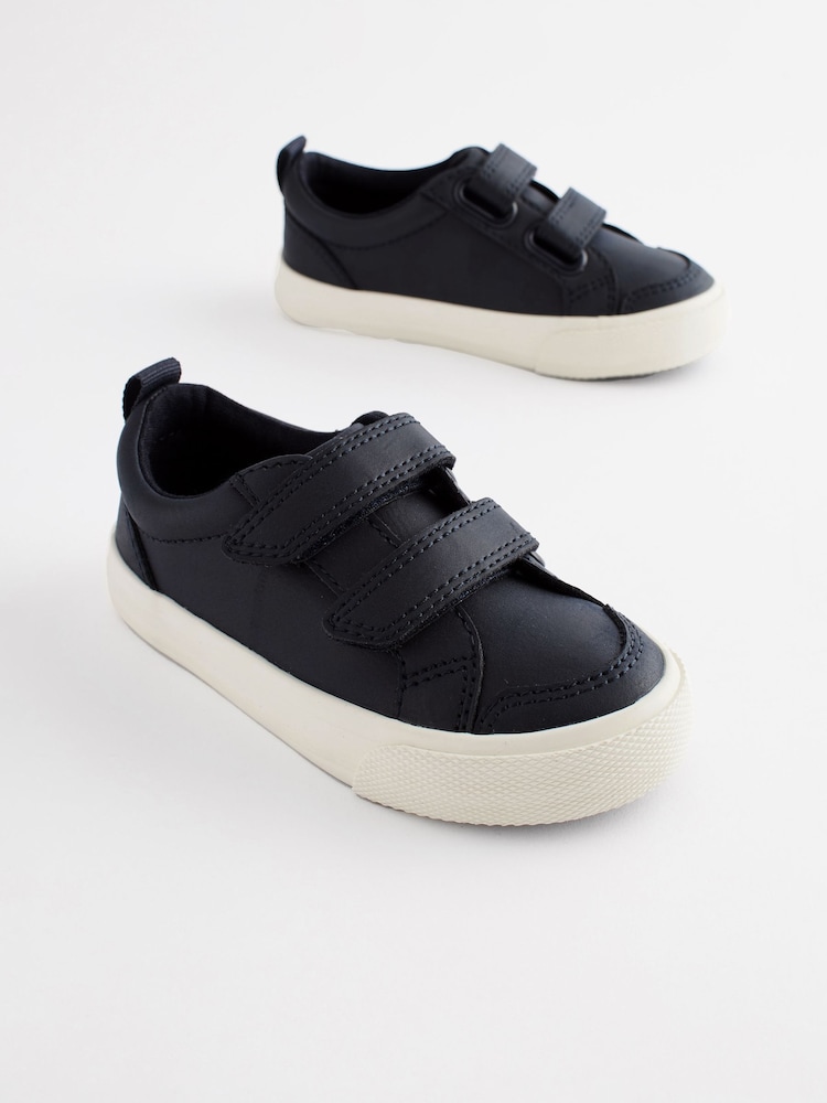 Marineblau/blau - Turnschuhe mit zwei Klettverschlussriemen - Bild 1 von 6 Marineblau/blau - Turnschuhe mit zwei Klettverschlussriemen - Bild 1 von 6
