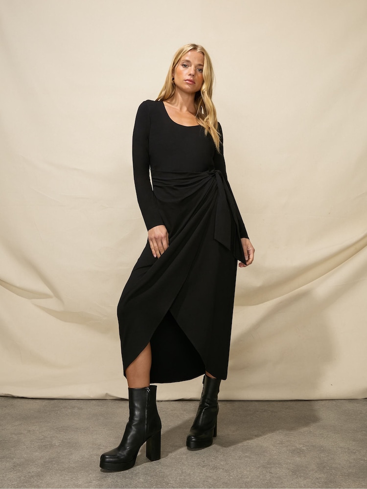 Ro&Zo Sleeved Scoop Neck Wrap Jersey Dress - Image 1 of 3