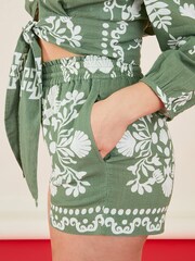 Accessorize Green Ornamental Print Tie Waist Shorts - Image 3 of 4