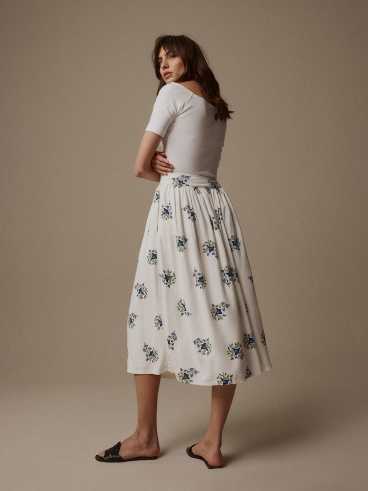 Laura Ashley White/Blue Viscose Linaria Print Skirt - Image 2 of 5 Laura Ashley White/Blue Viscose Linaria Print Skirt - Image 2 of 5
