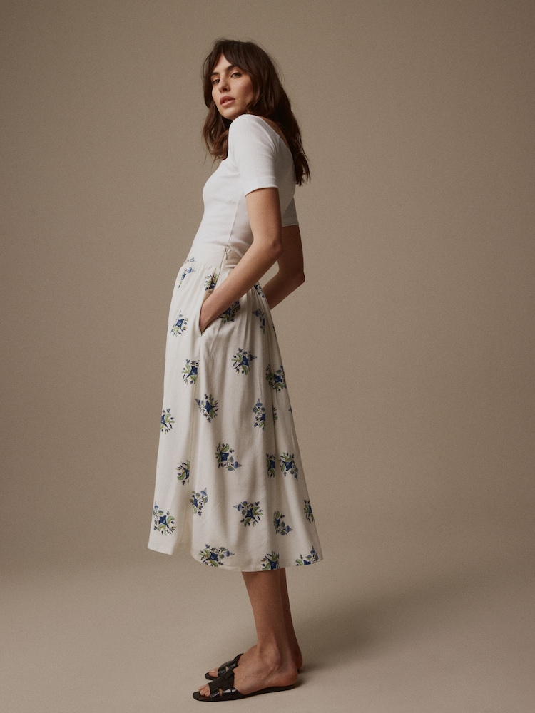 Laura Ashley White/Blue Viscose Linaria Print Skirt - Image 3 of 5