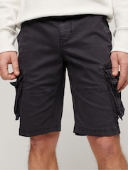 Negro - Superdry Core Cargo Relaxed Fit Shorts - Imagen 1 de 7