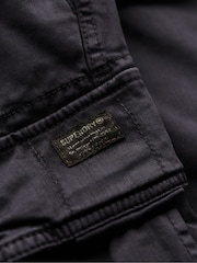 Negro - Superdry Core Cargo Relaxed Fit Shorts - Imagen 6 de 7