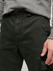 Оливково-зеленые - Брюки карго Superdry Core - Image 4 of 7