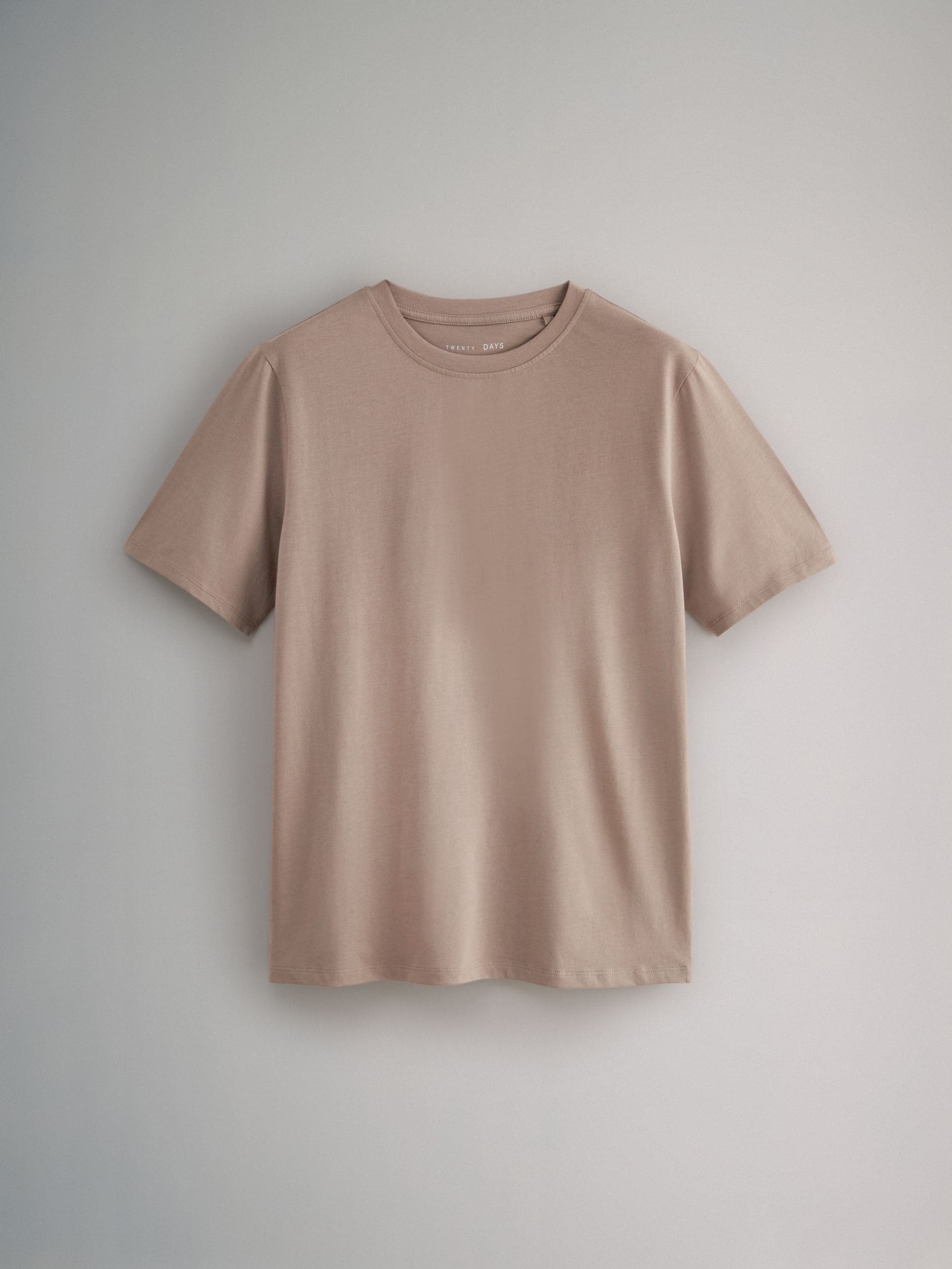 売れ筋商品|||オニール カットソー トップス レディース Juniors' Scenic Dreamz Short-Sleeve Cotton Graphic T-Shirt Simply Taupe Cropped Lightweight American Fleece Women's Short Sleeve
