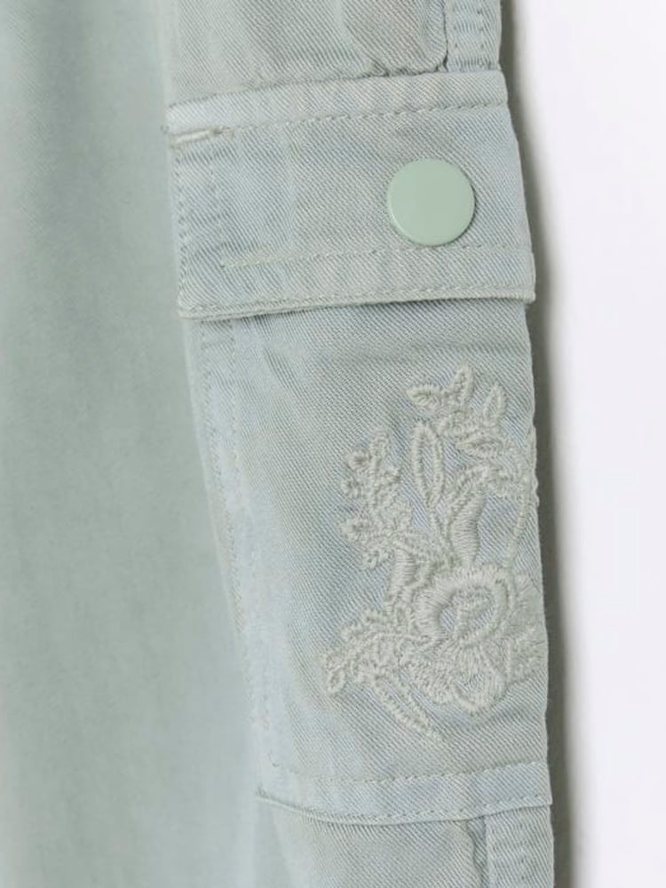 River Island Green Mini Girls Cargo Trousers - Image 4 of 4