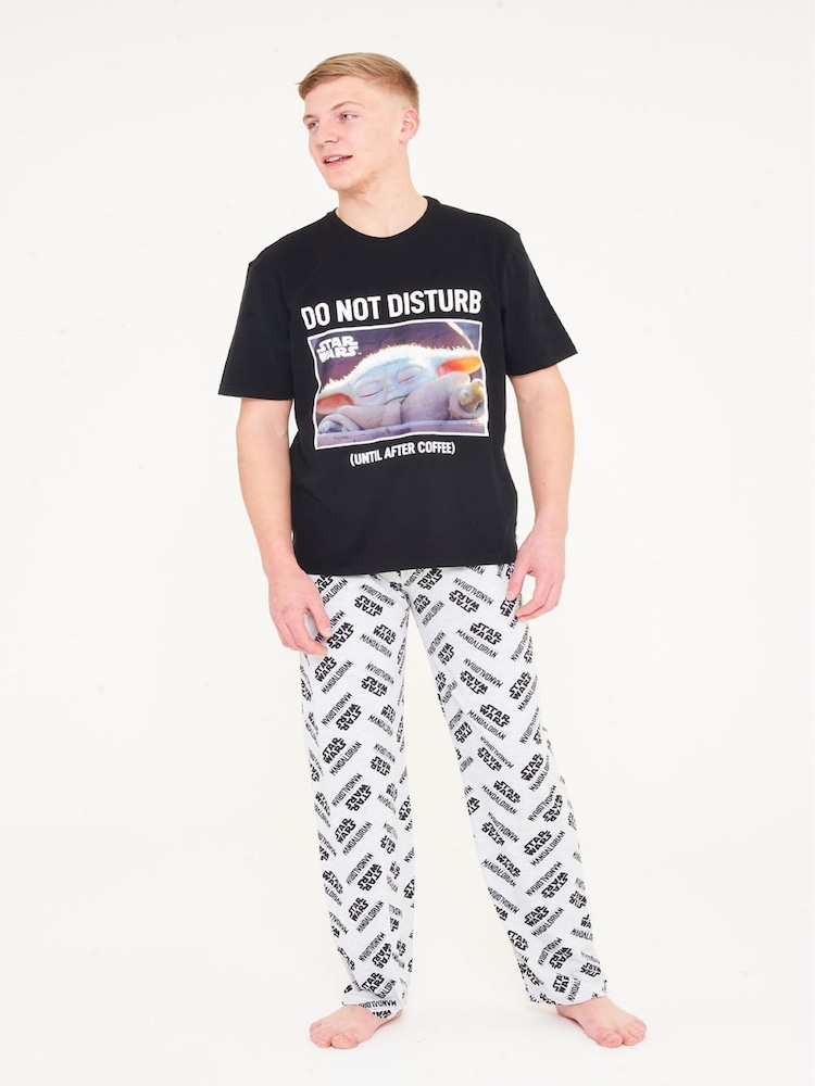 Brand Threads Black Mens Star Wars The Mandolorian 100% Cotton Pyjamas Set - Image 1 of 4