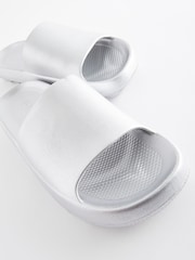Silver Metallic Beach Chunky Sliders - Image 4 of 5