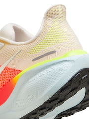 Nike White Pegasus 41 Road Running Trainers - Image 21 of 21