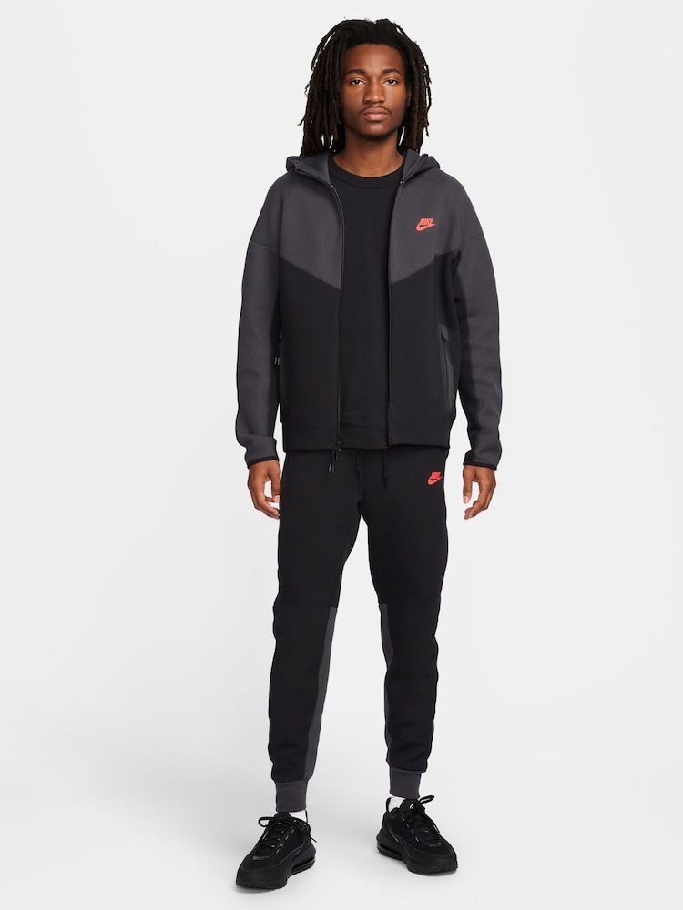 Nike Smoke Grey Tech Fleece Joggers - Image 1 of 10