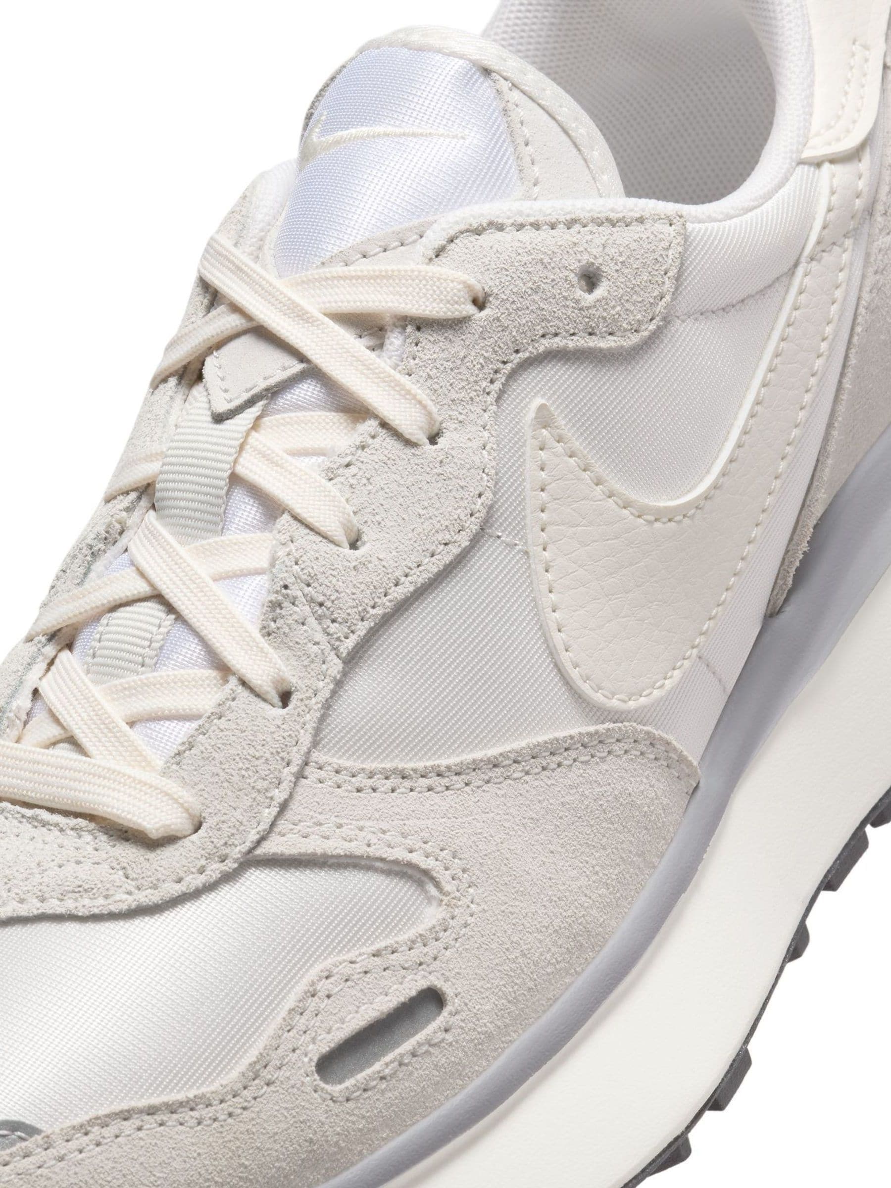 nike waffle white grey