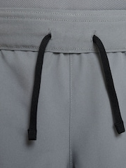 Nike Smoke Grey Dri-FIT Challenger Training Shorts - Image 6 of 7