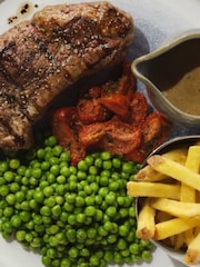 Virgin Experience Days Slug and Lettuce Steak with Beer or Wine for Two Gift - Image 3 of 4