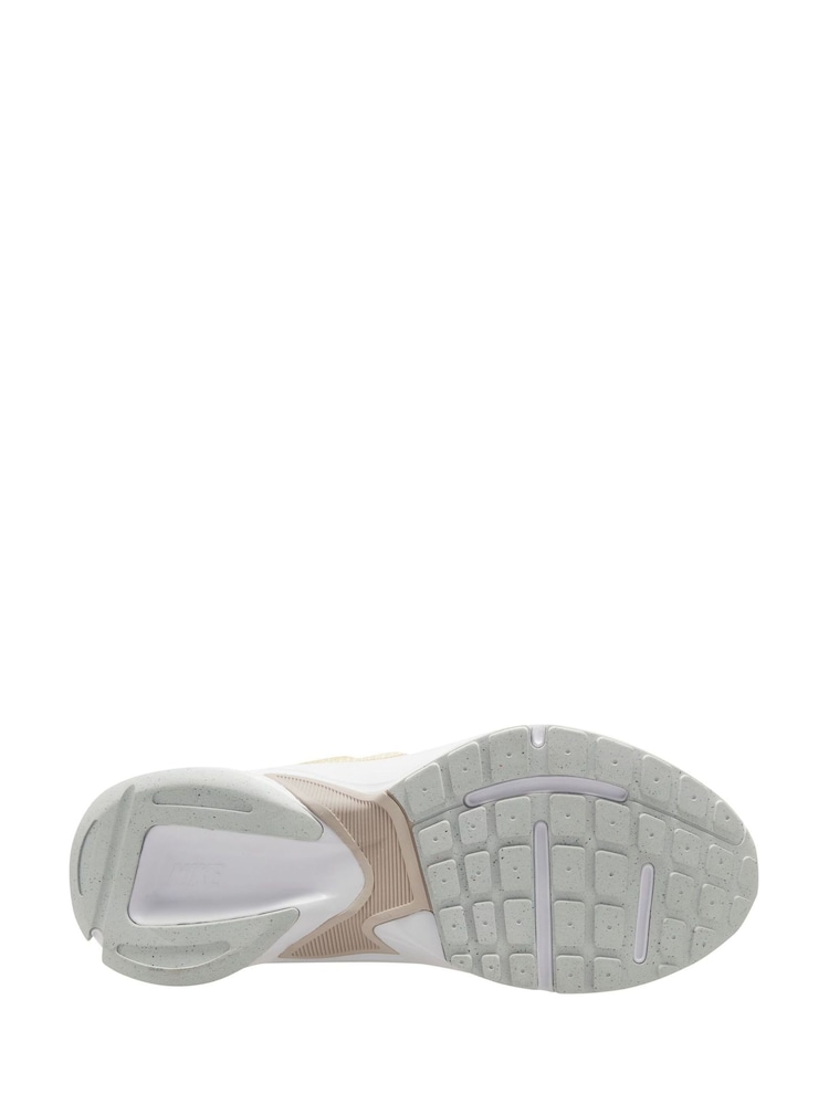 Nike Neutral AL8 Trainers - Image 9 of 12