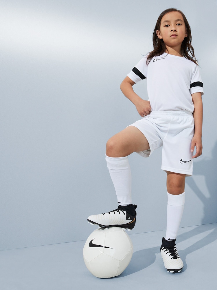 Nike White Kids Phantom Luna Club Multi Ground Football Boots - Image 2 of 15
