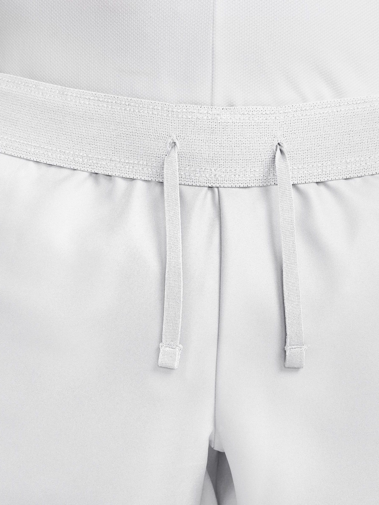 Nike White 7 Inch Court Victory Dri-FIT 9 inch Tennis Shorts - Image 4 of 7